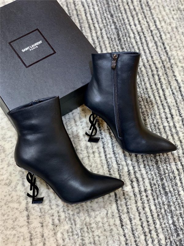 Ysl logo heel boots hotsell