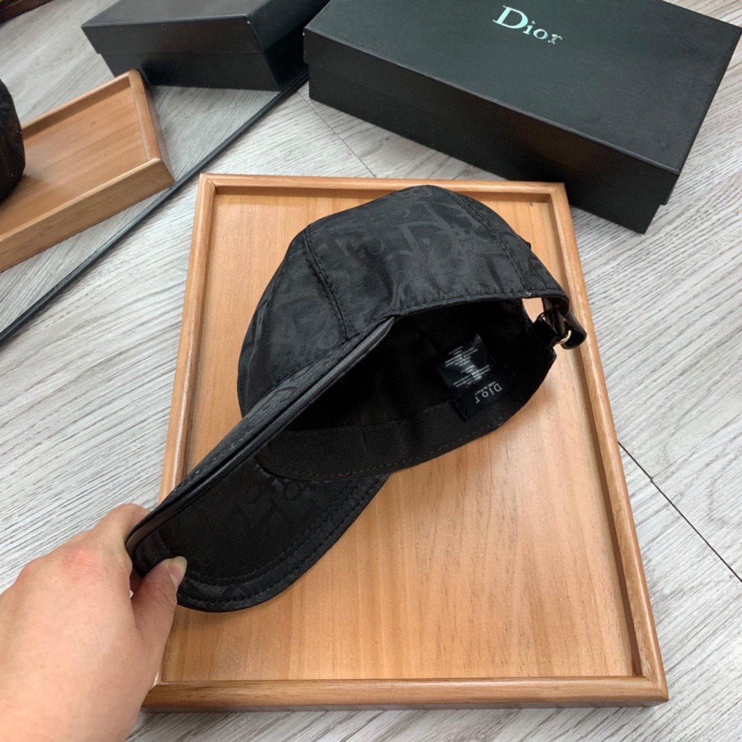 Christian dior atelier cap sale