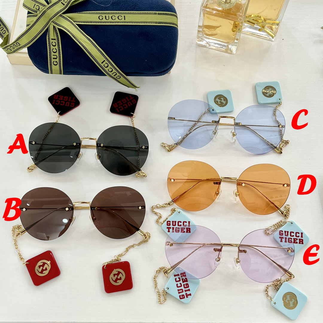 Gucci Tiger Round Frame Sunglasses With Pendant GG1149S